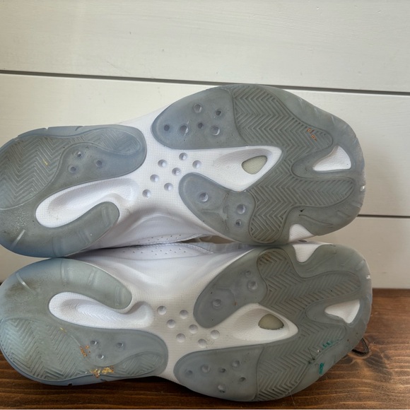 Jordan 11 comfort low size 6Y - Picture 4 of 8